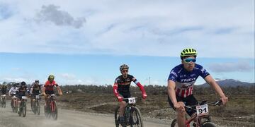 Atletas en pleno desarrollo, Rally Día de la Madre Tolhuin, Tierra del fuego