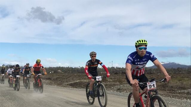 Atletas en pleno desarrollo, Rally Día de la Madre Tolhuin, Tierra del fuego
