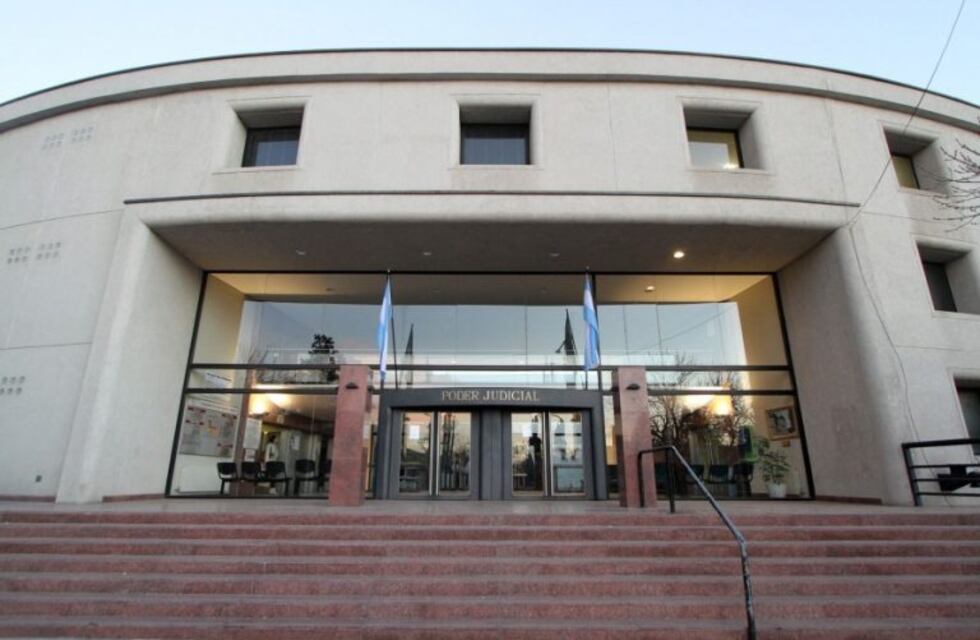 Condenaron a un abogado por estafar a una ART en San Rafael