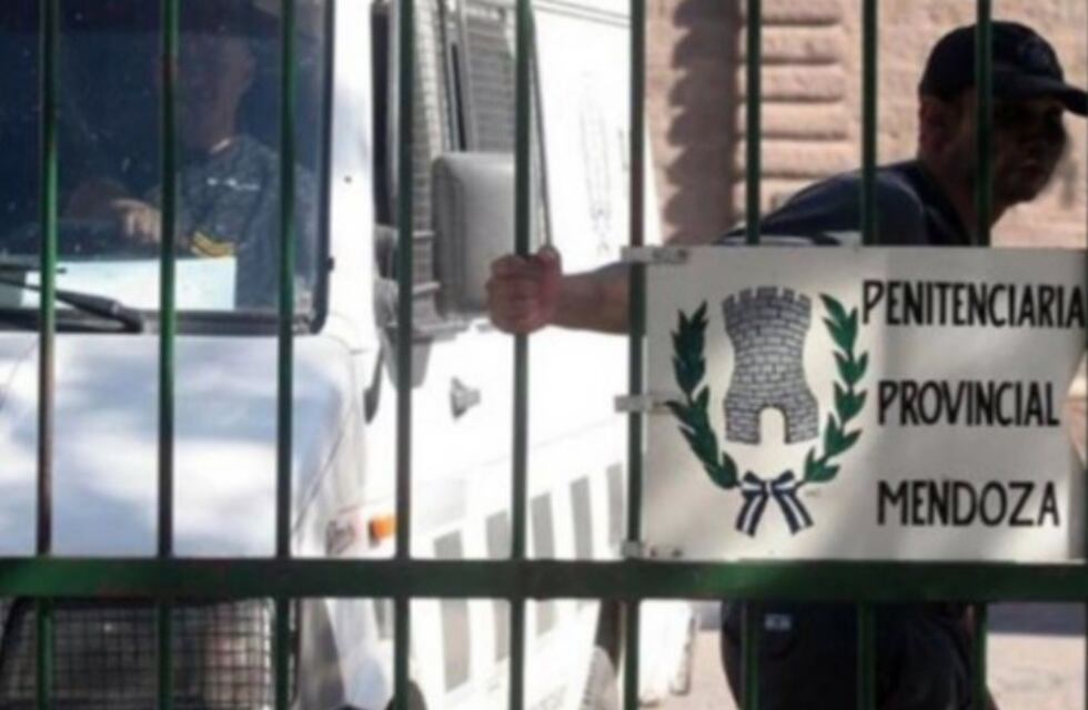 Sigue creciendo la población carcelaria y más de 800 presos duermen en el piso