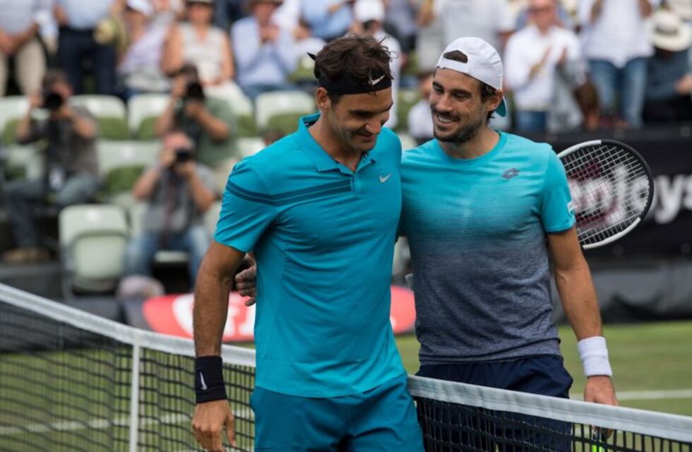 Federer eliminó a Pella y es semifinalista en Stuttgart