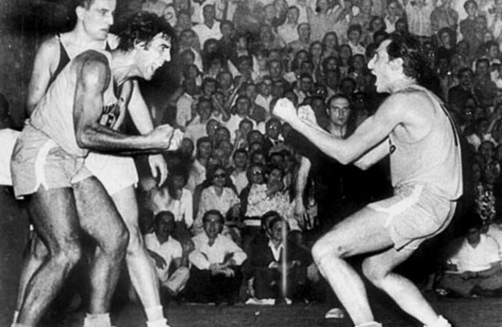 Dolor en el basquet argentino: murió Lito Fruet, una de sus fotos emblemáticas fue tomada en Punta Alta