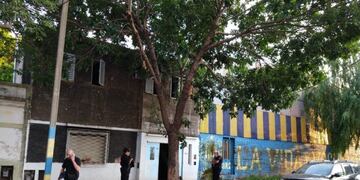 Un búnker de drogas en Ituzaingó 34 bis fue escenario de uno de los últimos asesinatos\u002E (@joseljuarezjose)