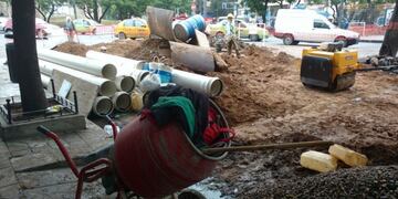 Las obras en la Plaza España continúan, y también los cortes y problemas para los automovilistas\u002E