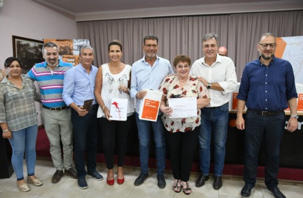 Reconocimiento a la extensa labor de empleados municipales