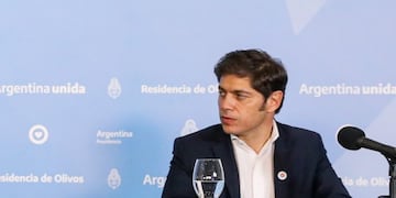Coronavirus: Axel Kicillof hizo un tuit irónico sobre la cobertura de los medios y la oposición lo cruzó