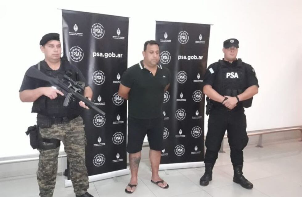 Cuando volvía de Brasil detuvieron al jefe de la barrabrava de Talleres