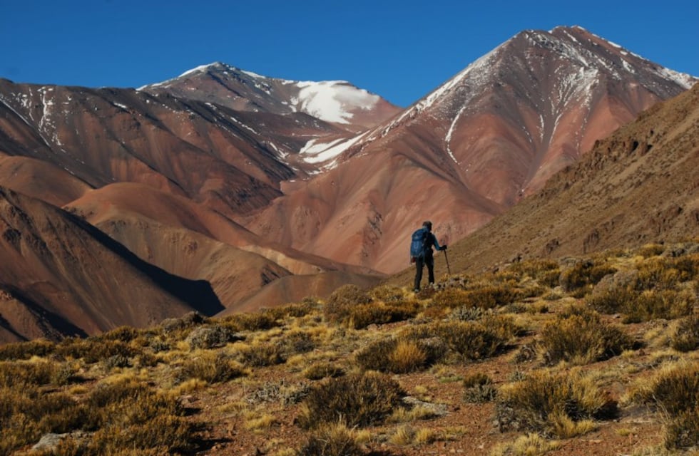 Un ciudadano chileno falleció en plena montaña en Calingasta: estaba pastando a sus animales