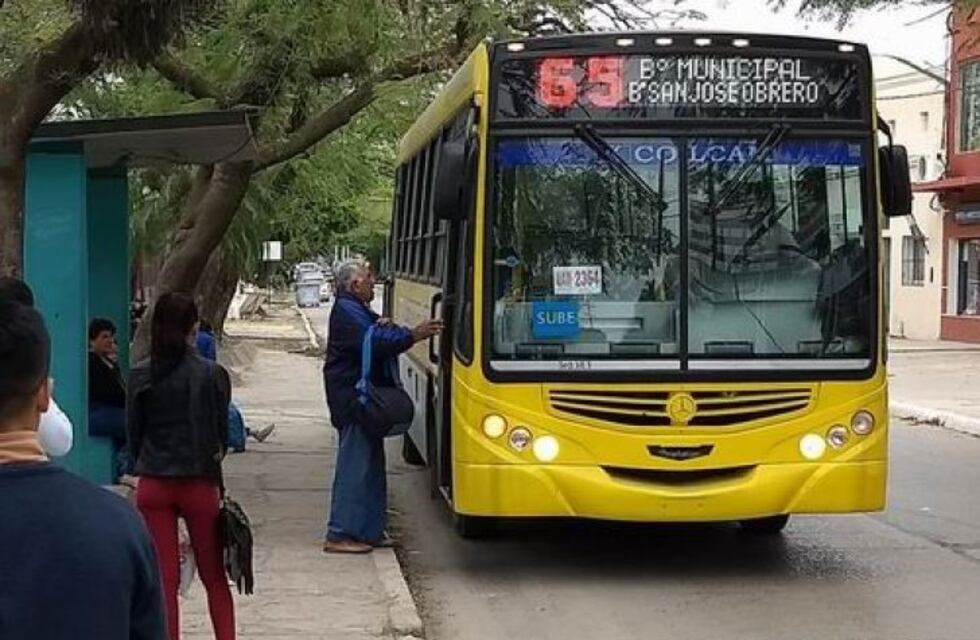 Crucero de Sur pagó las "deudas" y los colectivos volvieron a las calles