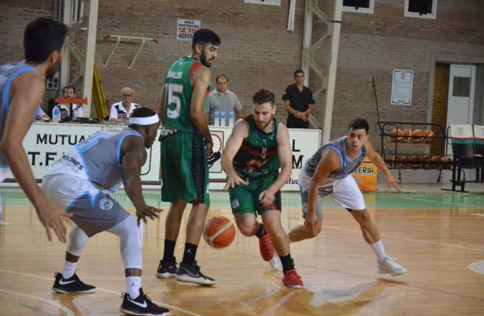 OTC cerró su gira cordobesa: cayó 80 a 74 ante Tiro Federal