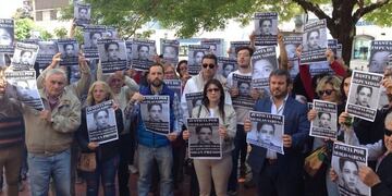 Marcha por Nicolás Sabena