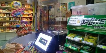 Comercios de Gualeguaychú habilitados mediante DNU\nCrédito: Vía Gualeguaychú