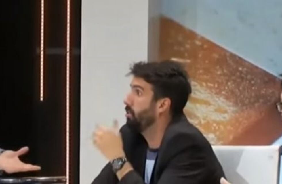 ¡Papelonazo! Flavio Azzaro confesó al aire que estuvo con la mujer de un compañero