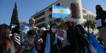 Hubo una marcha a favor de las medidas del gobierno\u002E