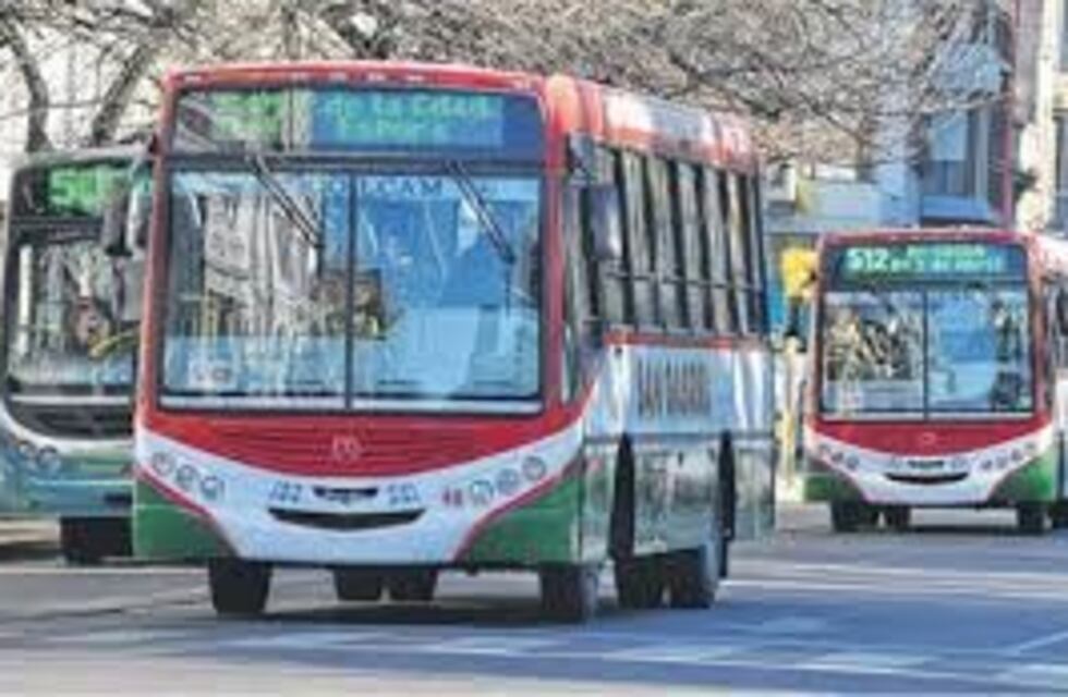 Cambio de recorrido para varias líneas de colectivos por cierre de calle en Blandengues
