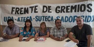 Los docentes piden un bono especial de 5 mil pesos