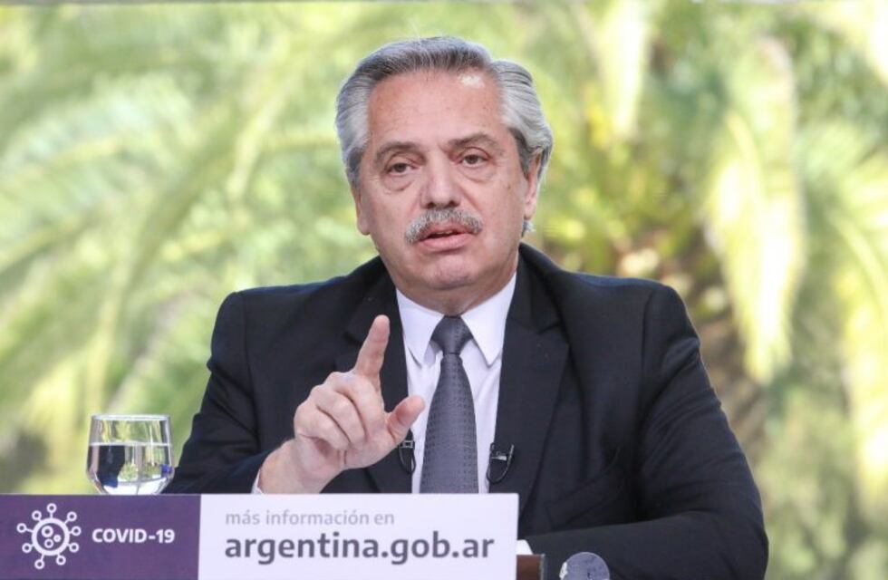 Fernández presentó iniciativas para promover participación de mujeres en la obra pública