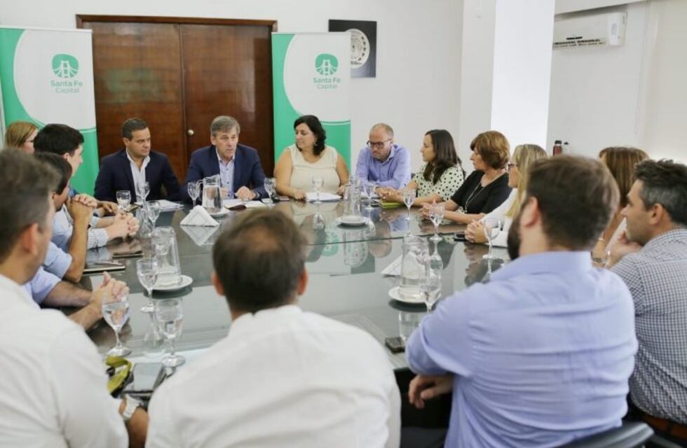 Jatón presentó a los concejales detalles del Presupuesto 2020