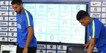 Un acalorado diu00e1logo durante un trabajo tu00e1ctico habru00eda desencadenado en la pelea entre Insaurralde y Silva.