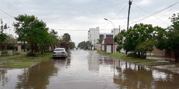 Interior de la provincia azotada por la lluvia: cayeron 340 mm\u002E (Web)\u002E