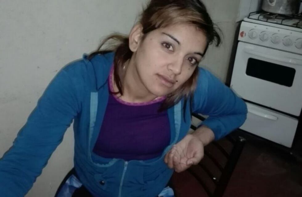 Una embarazada le robó a un pibe de 13 años y lo amenazó