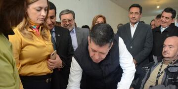 Firma de documento adhiriendo a la formula Fernández-Fernández