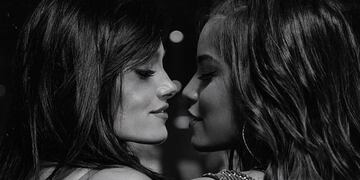 Quién es Emilia Mernes, la joven que protagoniza el fogoso beso con Oriana Sabatini