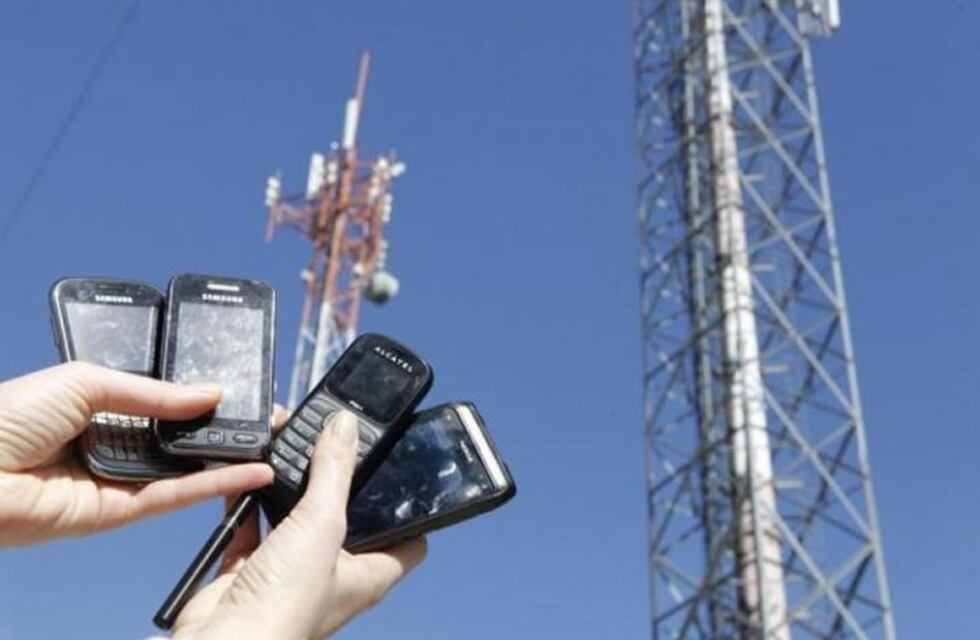 Colonia Caroya: convocan a audiencia pública por una antena de teléfono