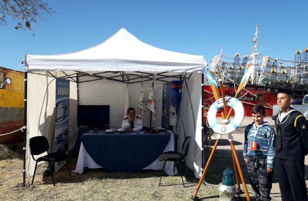 Puerto Rosales recibió miles de familias durante el domingo