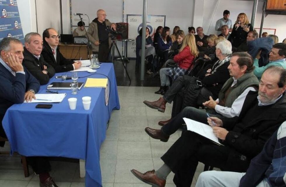 Los 'socios políticos' de Cornejo se pusieron duros