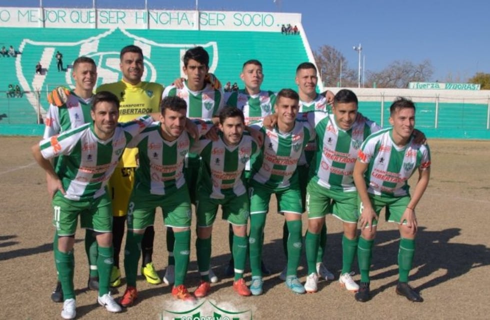 El insólito error en la camiseta de Sportivo Desamparados que fue viral
