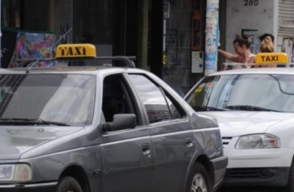 Choferes de taxis pugnan por un aumento del valor de la tarifa