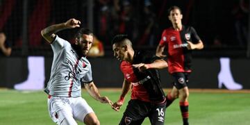 Víctor Figueroa sorprendió como titular pero fue reemplazado en el entretiempo\u002E (@tycsports)