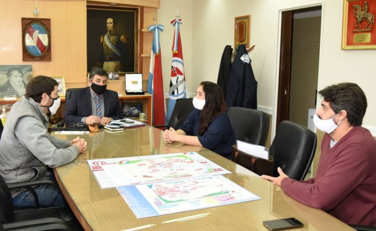 Martin Oliva se reunió con el INTI\u002E