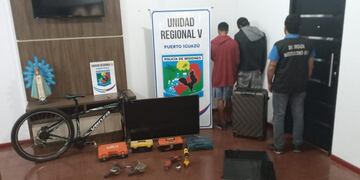 Dos individuos detenidos tras quedar filmados cuando robaban.