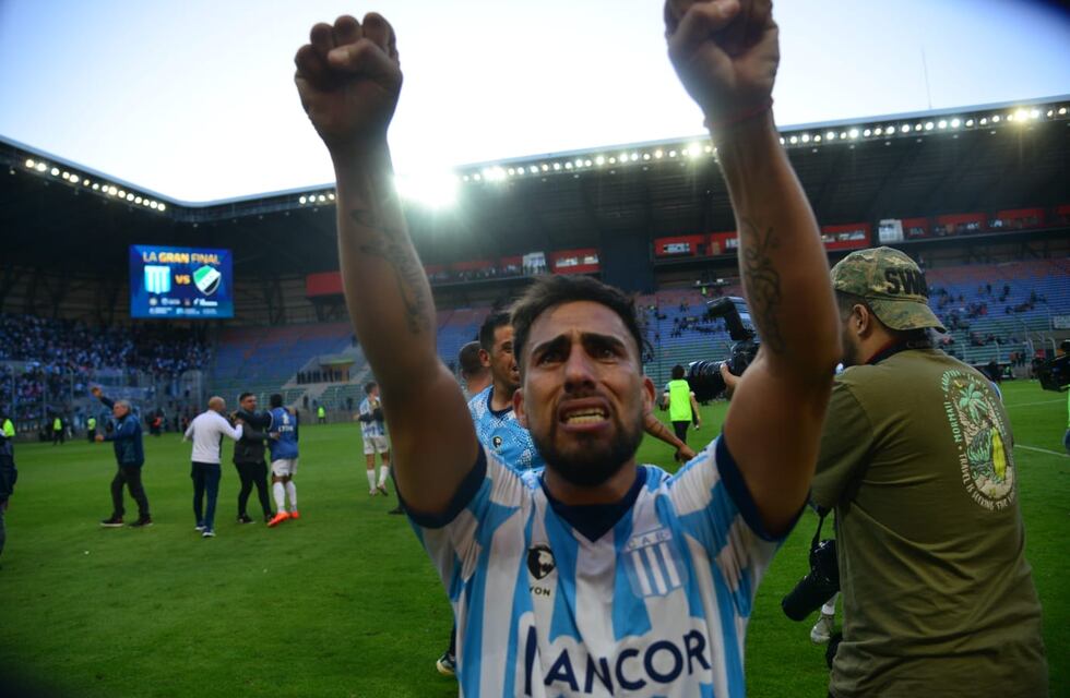 La revancha de Emanuel Giménez en Racing y la ayuda que pidió para el último penal