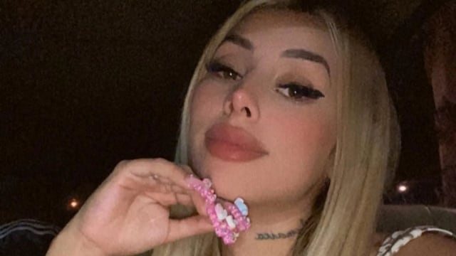 Tamara Báez lució un “total black”, pero su duro mensaje contra L-Gante se robó toda la atención.