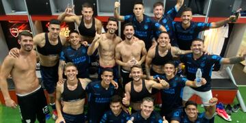 Los jugadores de Atlético celebran el pase a semi