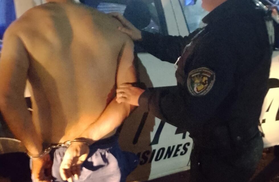 Intentó quemar a su expareja en Montecarlo y fue detenido