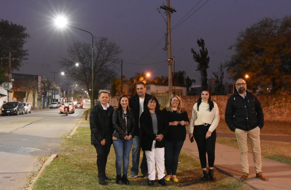 Remedios de Escalada también cuenta con iluminación Led