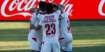 Unión derrotó 3 a 2 a Arsenal en Sarandí