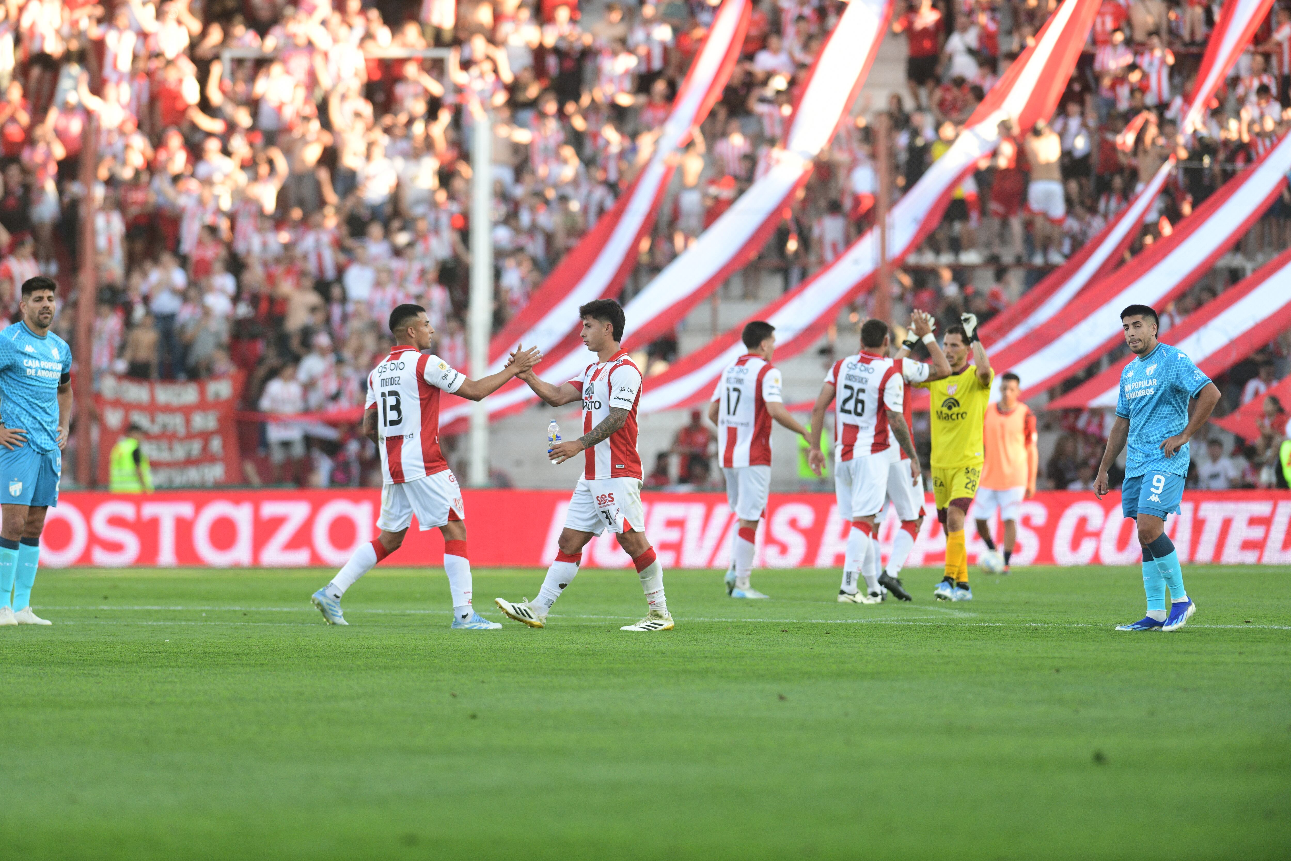 Instituto recibió a Atlético Tucumán por el Clausura de la Liga Profesional. (Ramiro Pereyra / La Voz)