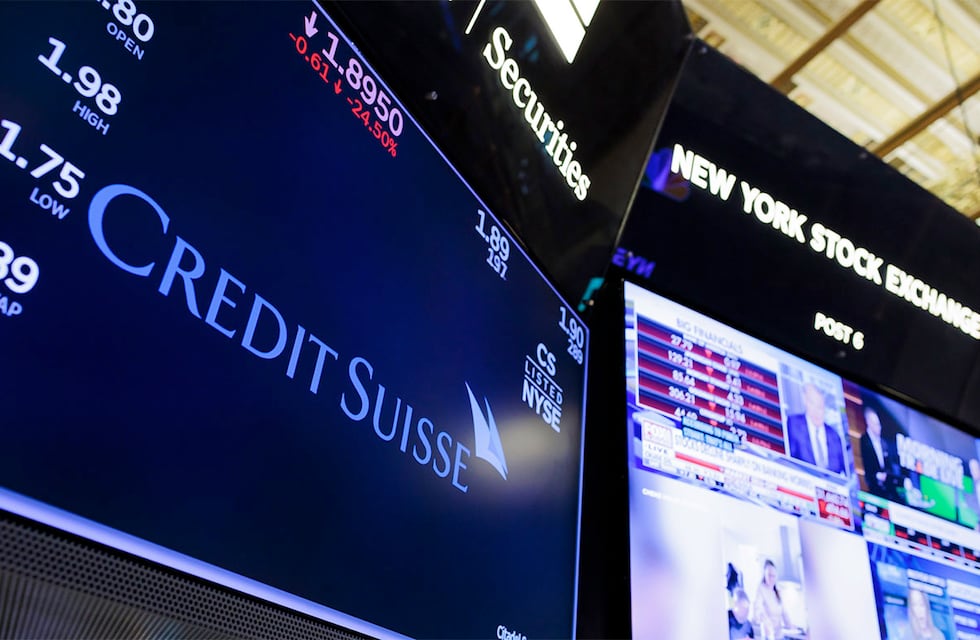 Nuevo viernes negro para el Crédit Suisse: a pesar del rescate del Banco Nacional de Suiza, caen fuerte sus acciones