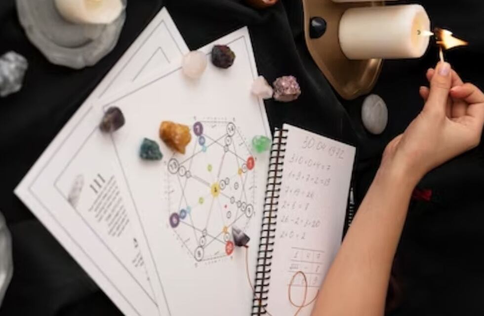 ¿Qué dicen los astros sobre vos? Cómo calcular tu carta astral o natal sin fallar en el intento