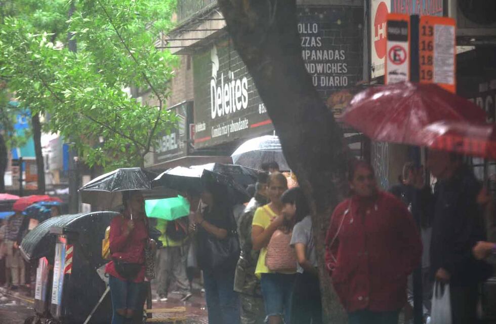 Tiempo en Córdoba: rige doble alerta amarilla para este sábado 25 de febrero