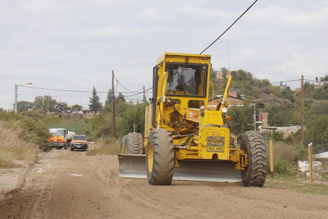 Continúan los arreglos en distintos sectores de Carlos Paz tras el temporal de marzo.