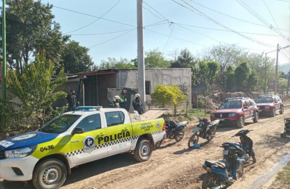 Recuperaron muebles robados de un local partidario en Tafí Viejo