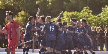 El seleccionado de hockey sobre césped masculino mayores de Mendoza se consagró campeón argentino.
