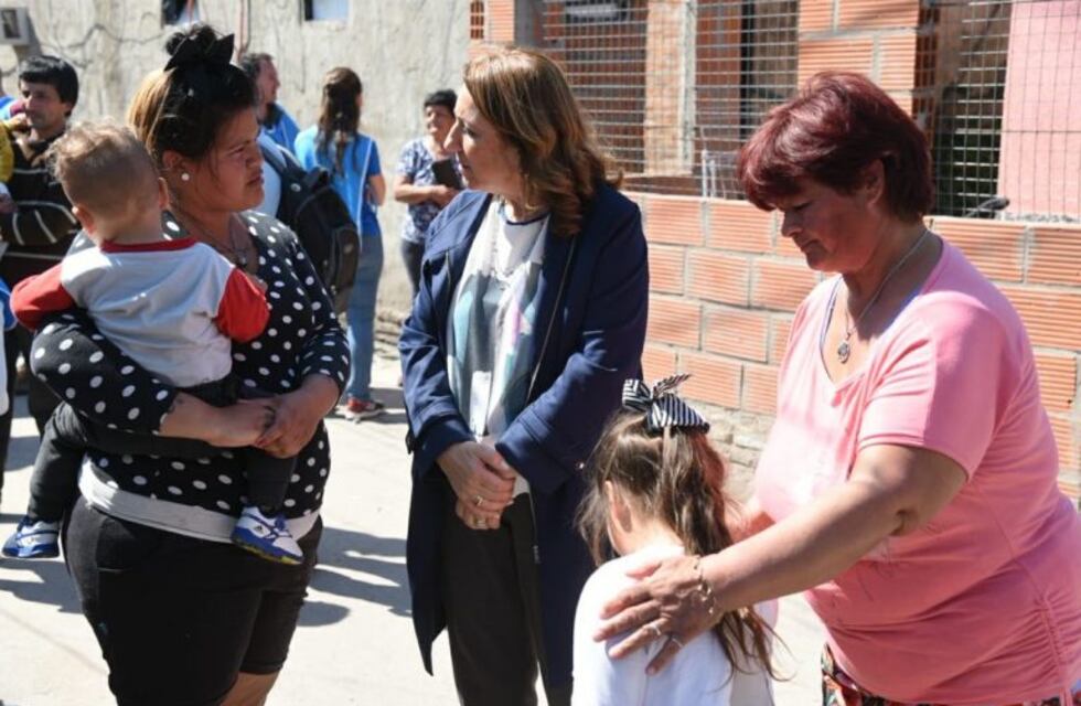 Fein respalda la declaración de emergencia social para "mitigar los efectos del ajuste"