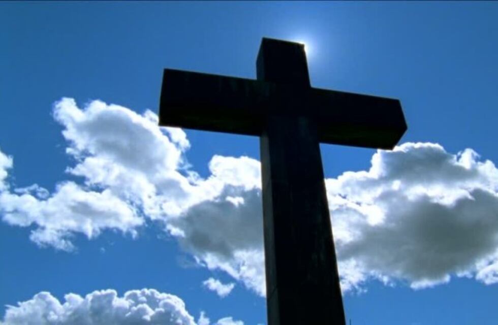 Misa por los Santos Difuntos en el cementerio de Arroyito